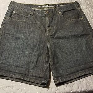 Eddie Bauer Boyfriend fit jean shorts size 12